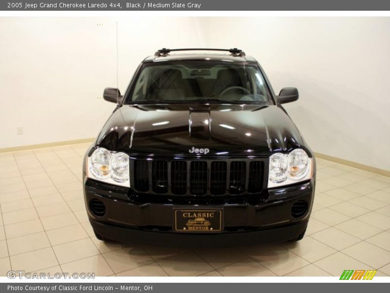 Black / Medium Slate Gray 2005 Jeep Grand Cherokee Laredo 4x4