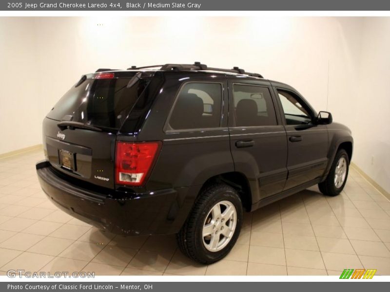Black / Medium Slate Gray 2005 Jeep Grand Cherokee Laredo 4x4