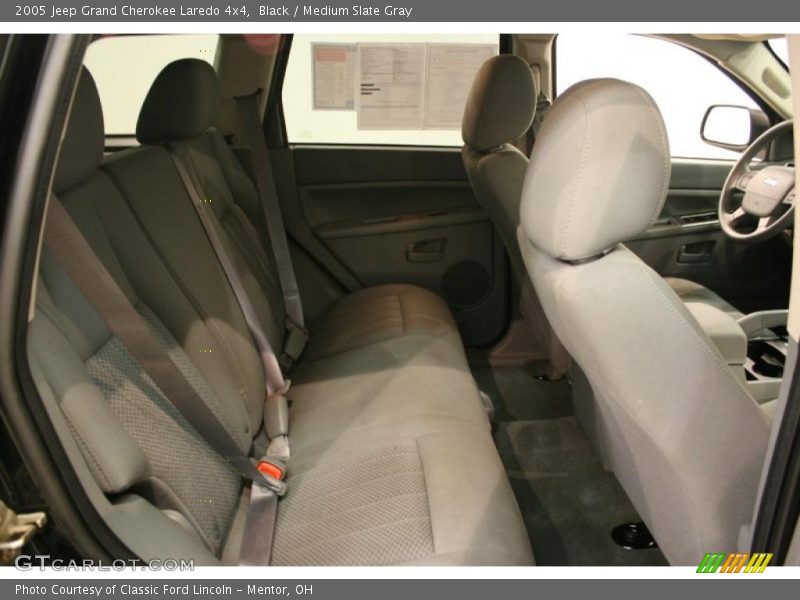 Black / Medium Slate Gray 2005 Jeep Grand Cherokee Laredo 4x4