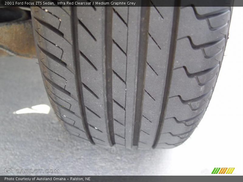 Infra Red Clearcoat / Medium Graphite Grey 2001 Ford Focus ZTS Sedan