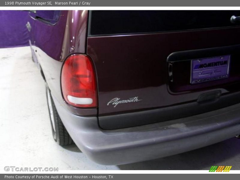 Maroon Pearl / Gray 1998 Plymouth Voyager SE