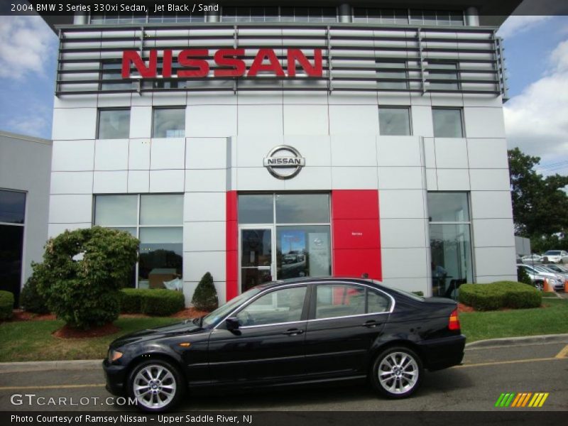 Jet Black / Sand 2004 BMW 3 Series 330xi Sedan