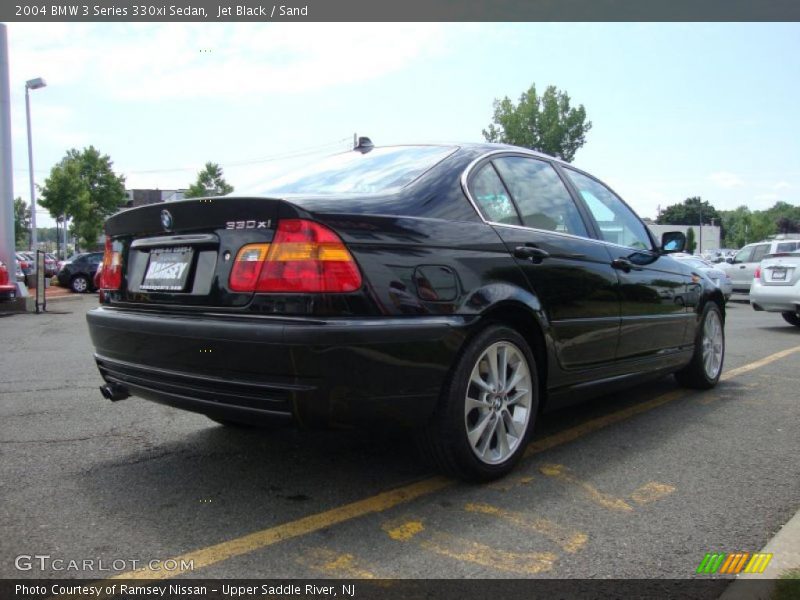 Jet Black / Sand 2004 BMW 3 Series 330xi Sedan