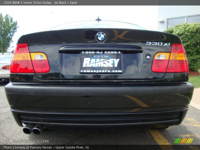 Jet Black / Sand 2004 BMW 3 Series 330xi Sedan