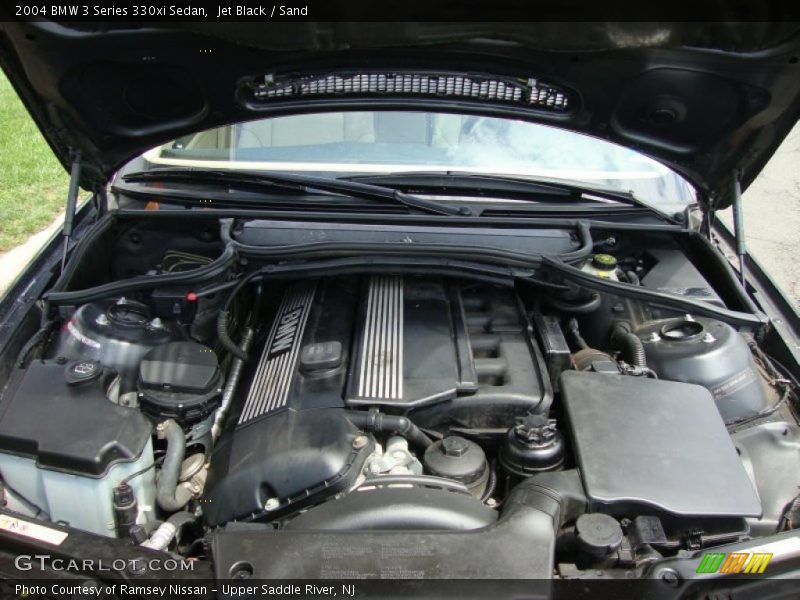 Jet Black / Sand 2004 BMW 3 Series 330xi Sedan