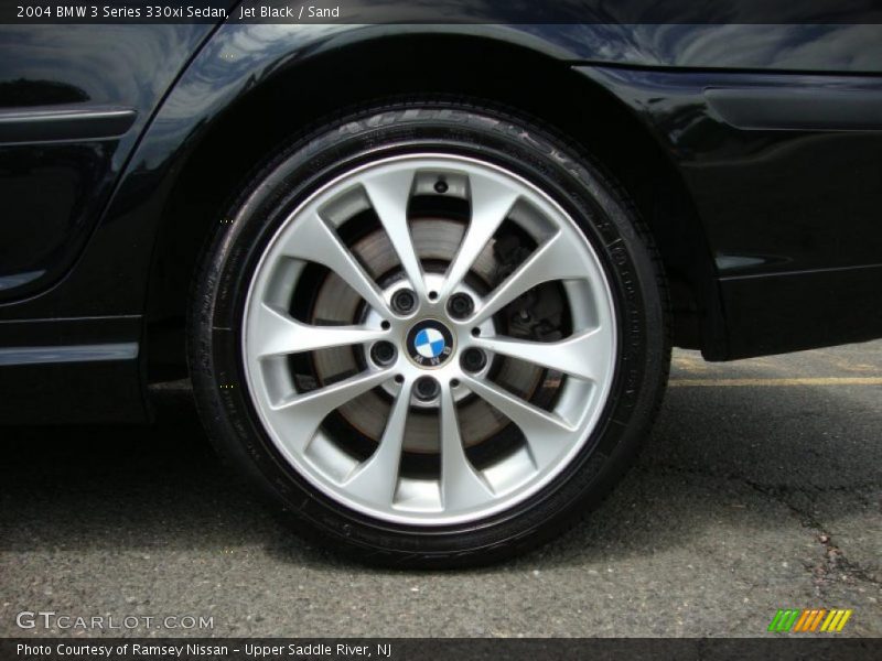 Jet Black / Sand 2004 BMW 3 Series 330xi Sedan