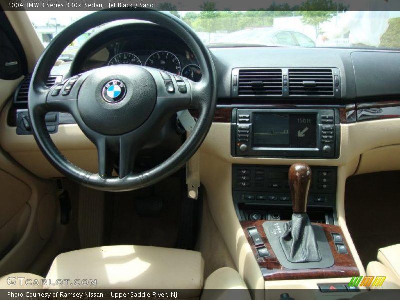 Jet Black / Sand 2004 BMW 3 Series 330xi Sedan
