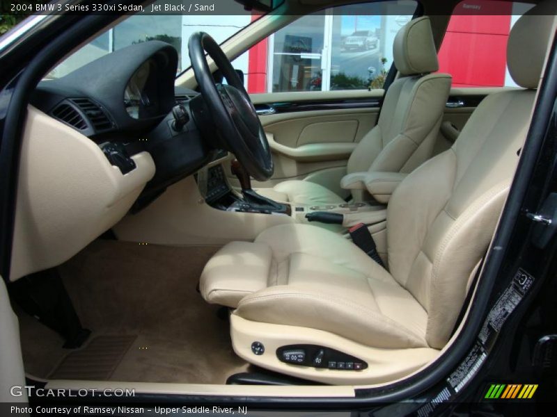 Jet Black / Sand 2004 BMW 3 Series 330xi Sedan