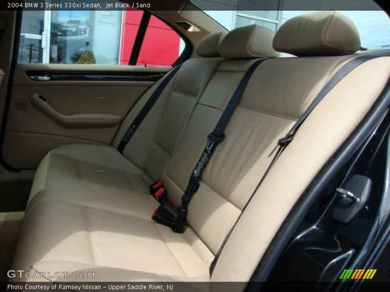 Jet Black / Sand 2004 BMW 3 Series 330xi Sedan
