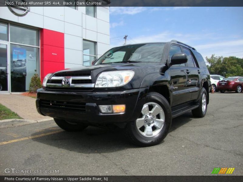 Black / Dark Charcoal 2005 Toyota 4Runner SR5 4x4