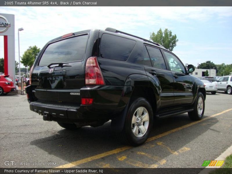 Black / Dark Charcoal 2005 Toyota 4Runner SR5 4x4