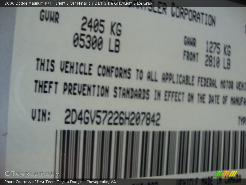 Bright Silver Metallic / Dark Slate Gray/Light Slate Gray 2006 Dodge Magnum R/T