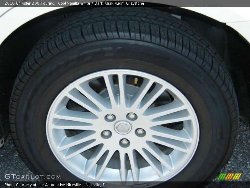 Cool Vanilla White / Dark Khaki/Light Graystone 2010 Chrysler 300 Touring