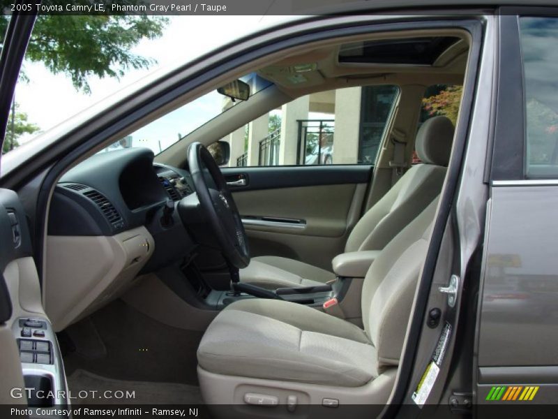 Phantom Gray Pearl / Taupe 2005 Toyota Camry LE