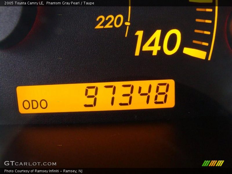Phantom Gray Pearl / Taupe 2005 Toyota Camry LE
