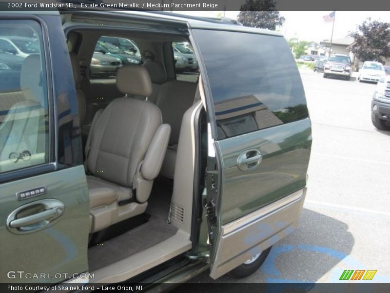 Estate Green Metallic / Medium Parchment Beige 2002 Ford Windstar SEL