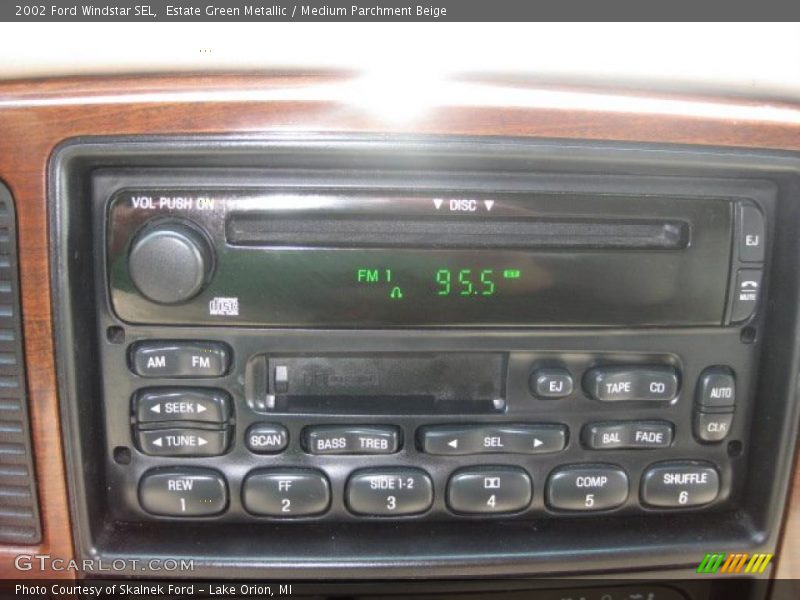 Estate Green Metallic / Medium Parchment Beige 2002 Ford Windstar SEL