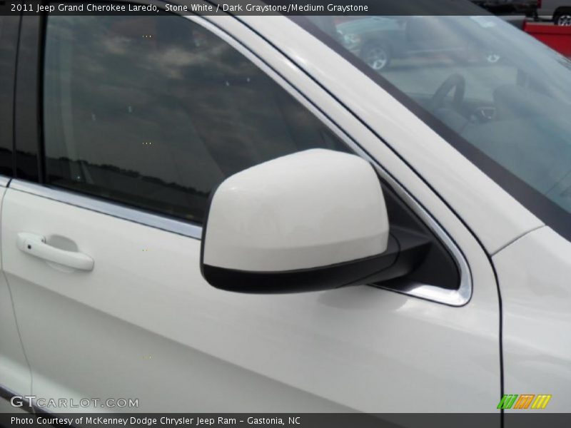 Stone White / Dark Graystone/Medium Graystone 2011 Jeep Grand Cherokee Laredo