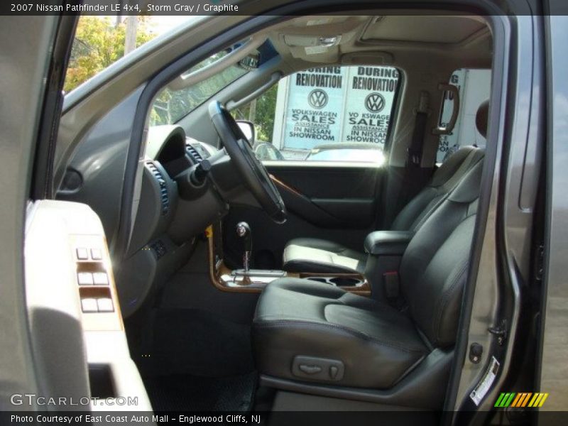 Storm Gray / Graphite 2007 Nissan Pathfinder LE 4x4
