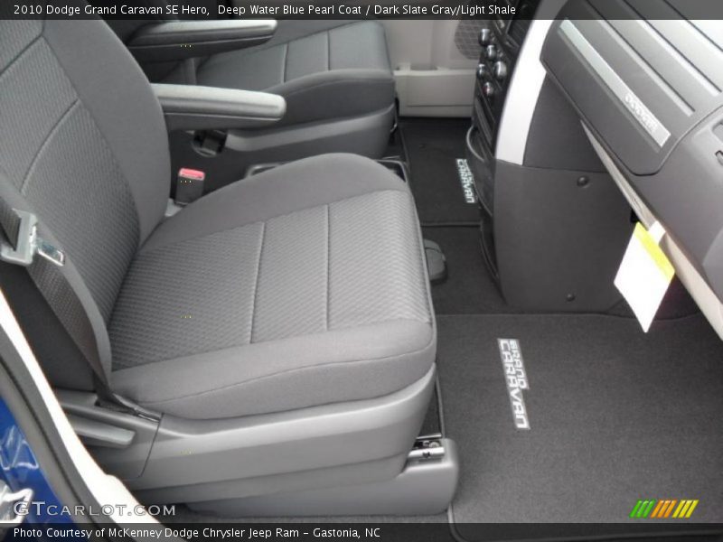 Deep Water Blue Pearl Coat / Dark Slate Gray/Light Shale 2010 Dodge Grand Caravan SE Hero