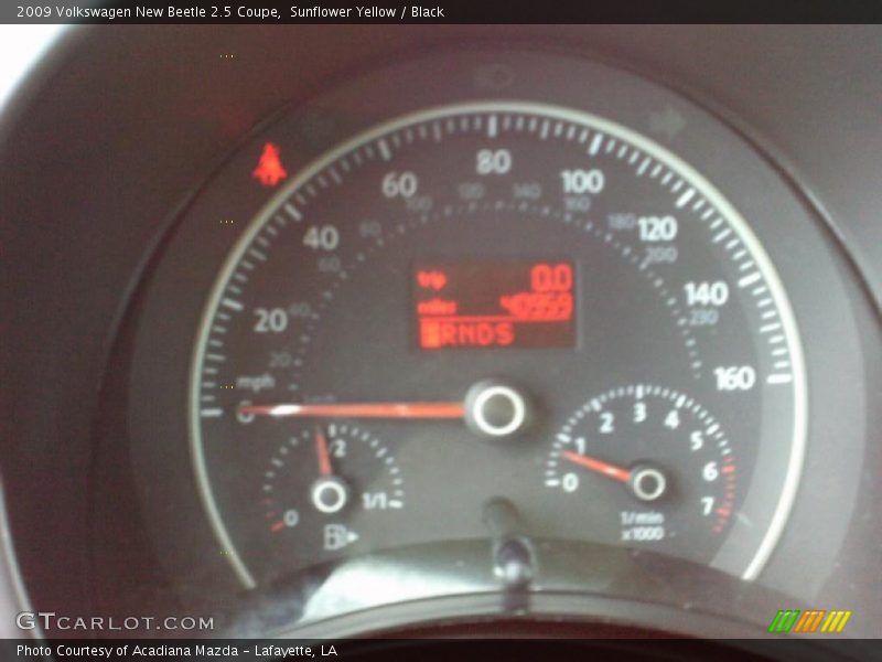 Sunflower Yellow / Black 2009 Volkswagen New Beetle 2.5 Coupe