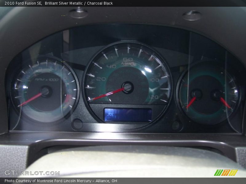 Brilliant Silver Metallic / Charcoal Black 2010 Ford Fusion SE