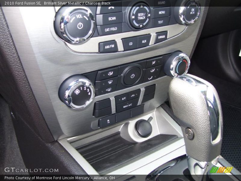 Brilliant Silver Metallic / Charcoal Black 2010 Ford Fusion SE