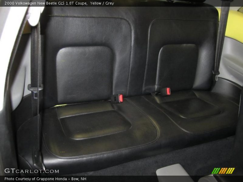 Yellow / Grey 2000 Volkswagen New Beetle GLS 1.8T Coupe