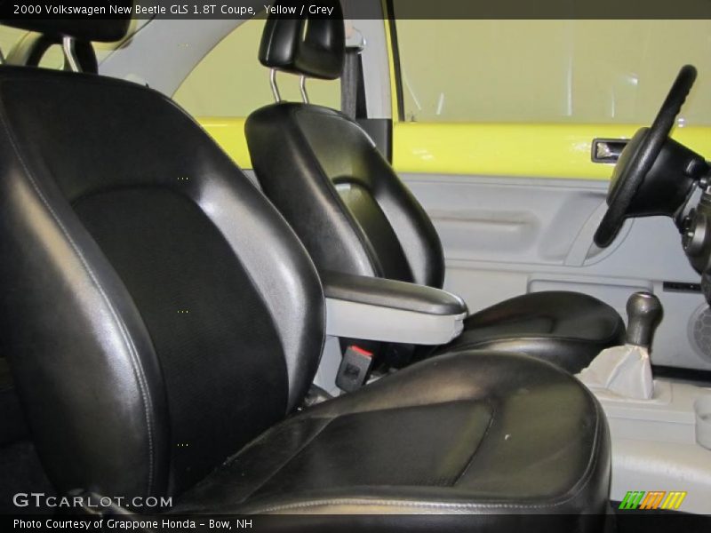 Yellow / Grey 2000 Volkswagen New Beetle GLS 1.8T Coupe