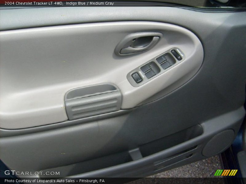 Indigo Blue / Medium Gray 2004 Chevrolet Tracker LT 4WD