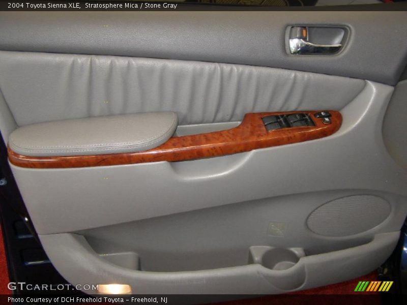 Stratosphere Mica / Stone Gray 2004 Toyota Sienna XLE