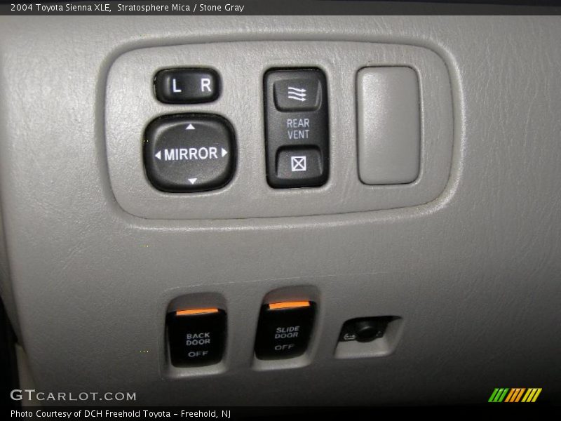 Stratosphere Mica / Stone Gray 2004 Toyota Sienna XLE