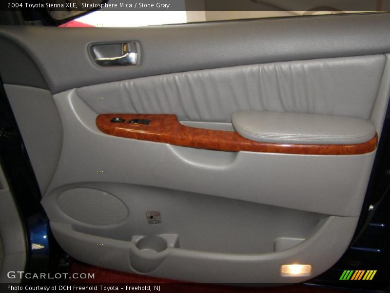 Stratosphere Mica / Stone Gray 2004 Toyota Sienna XLE