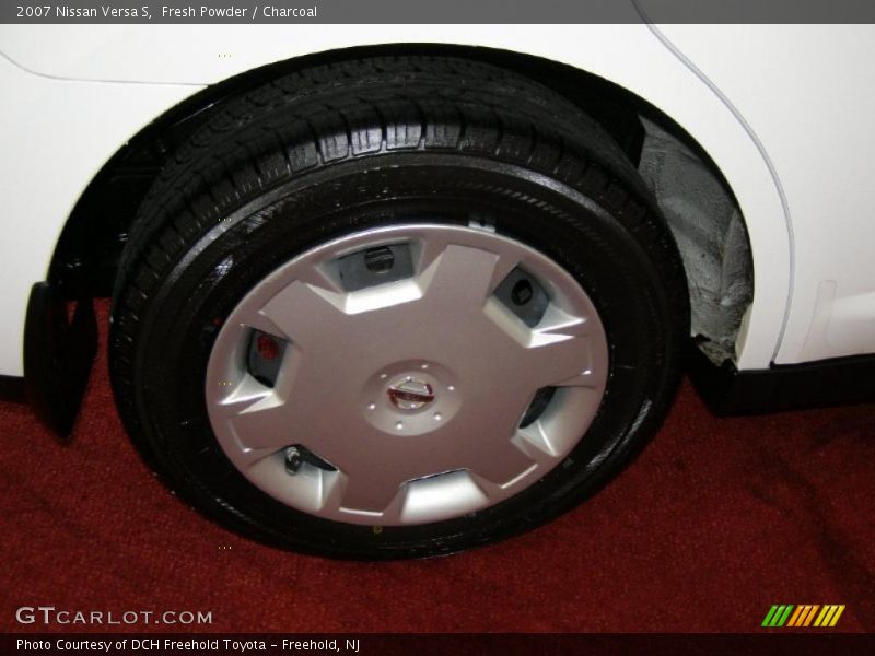 Fresh Powder / Charcoal 2007 Nissan Versa S