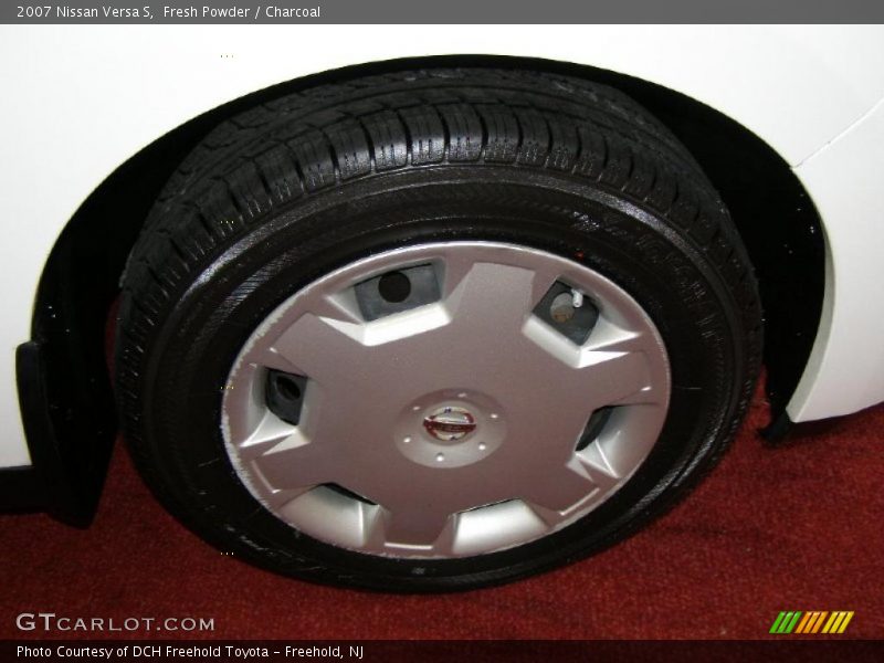 Fresh Powder / Charcoal 2007 Nissan Versa S