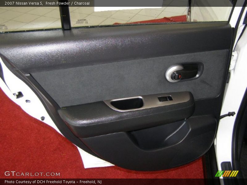 Fresh Powder / Charcoal 2007 Nissan Versa S