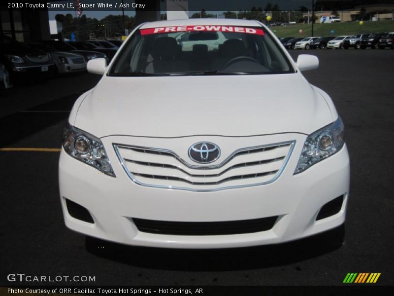Super White / Ash Gray 2010 Toyota Camry LE