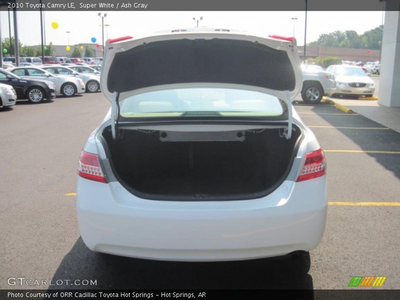 Super White / Ash Gray 2010 Toyota Camry LE