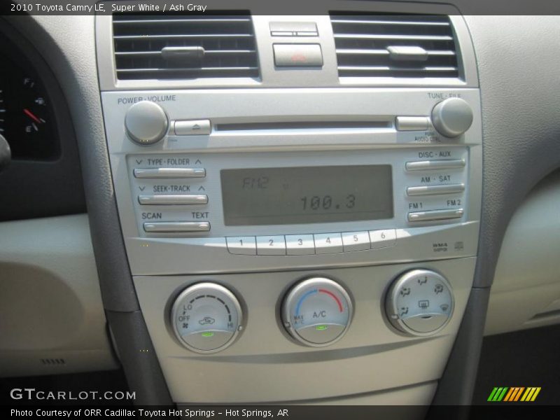Super White / Ash Gray 2010 Toyota Camry LE