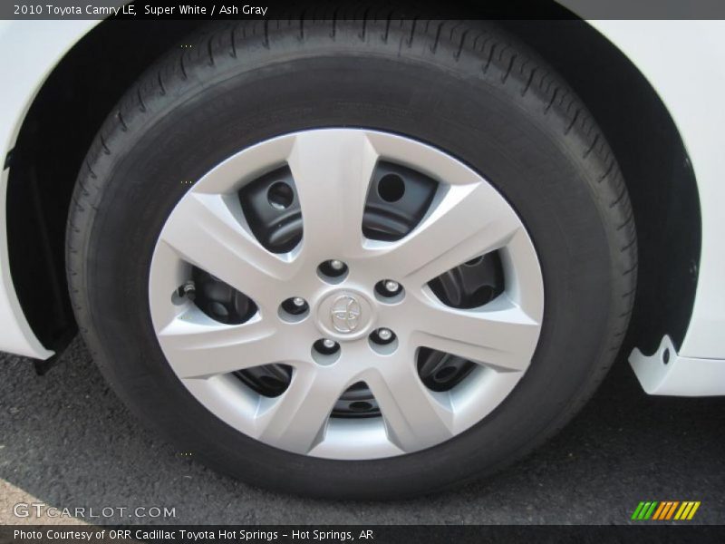 Super White / Ash Gray 2010 Toyota Camry LE