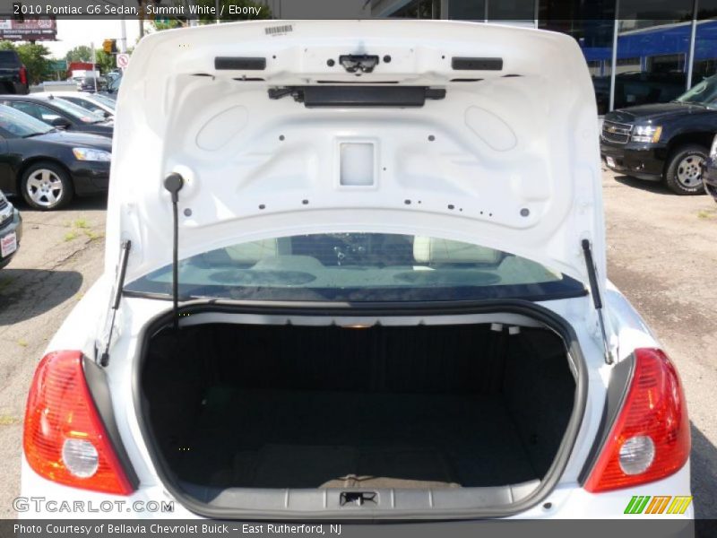 Summit White / Ebony 2010 Pontiac G6 Sedan