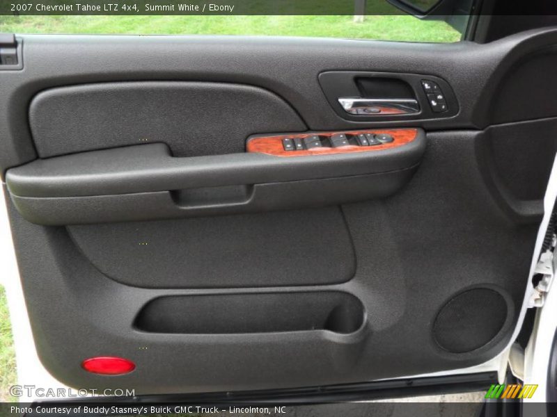 Summit White / Ebony 2007 Chevrolet Tahoe LTZ 4x4