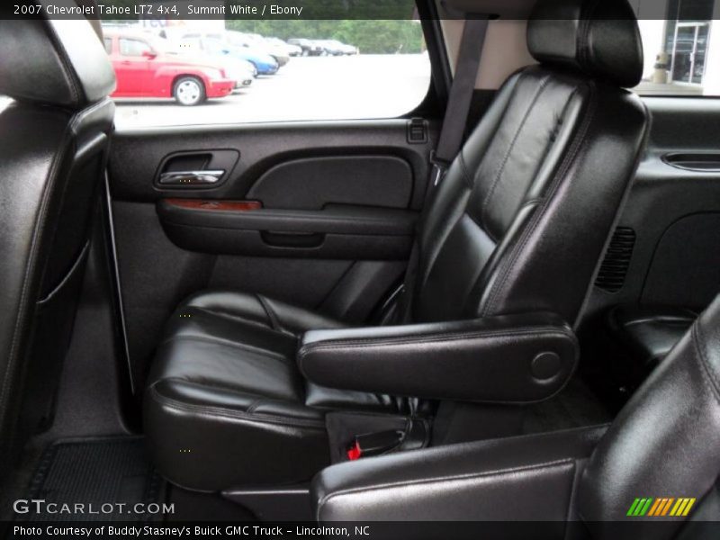 Summit White / Ebony 2007 Chevrolet Tahoe LTZ 4x4
