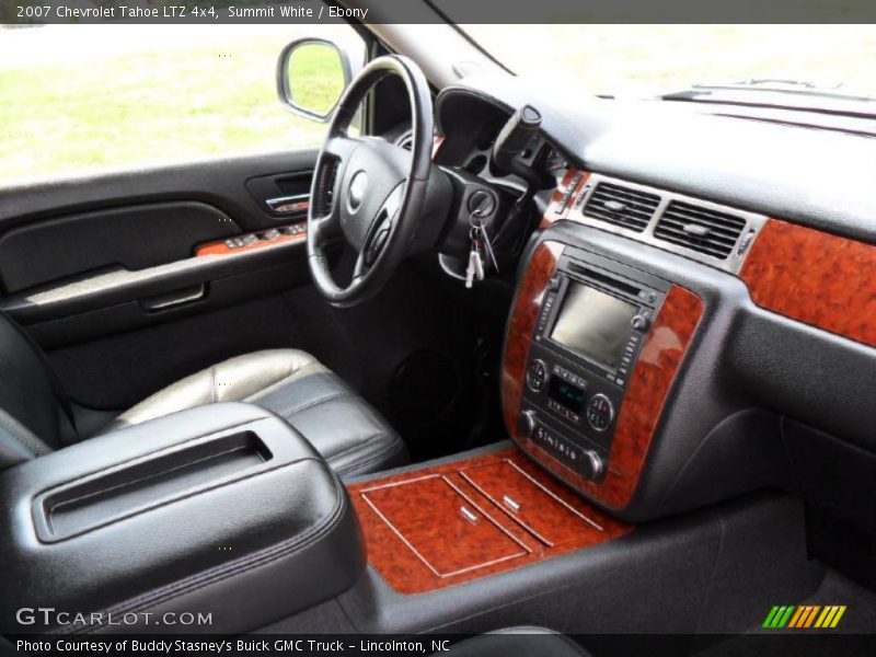 Summit White / Ebony 2007 Chevrolet Tahoe LTZ 4x4