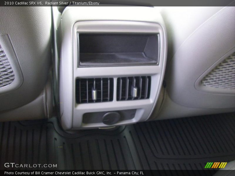 Radiant Silver / Titanium/Ebony 2010 Cadillac SRX V6