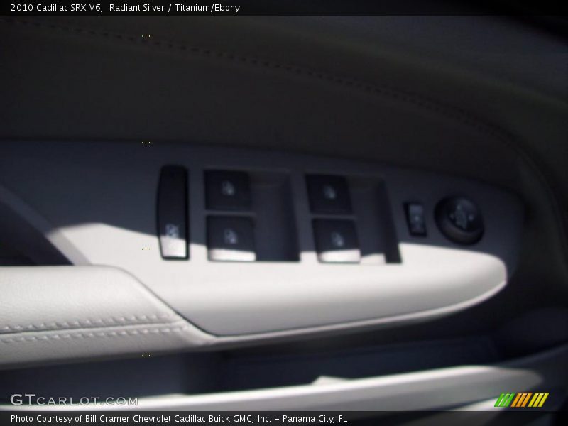 Radiant Silver / Titanium/Ebony 2010 Cadillac SRX V6