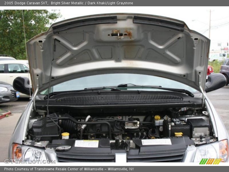 Bright Silver Metallic / Dark Khaki/Light Graystone 2005 Dodge Caravan SXT