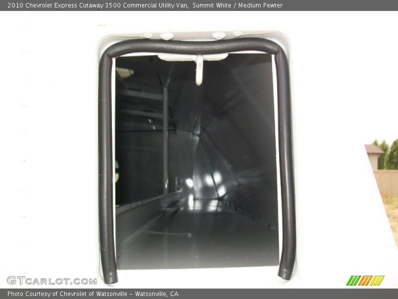Summit White / Medium Pewter 2010 Chevrolet Express Cutaway 3500 Commercial Utility Van