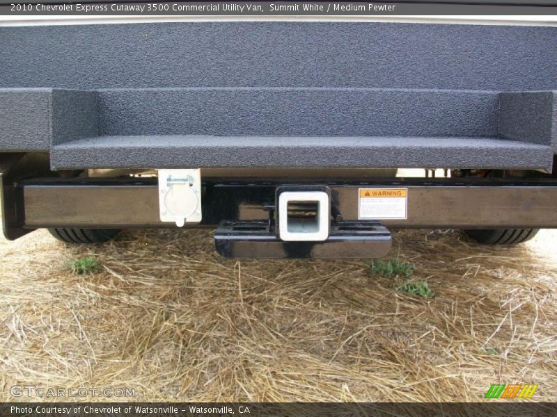 Summit White / Medium Pewter 2010 Chevrolet Express Cutaway 3500 Commercial Utility Van