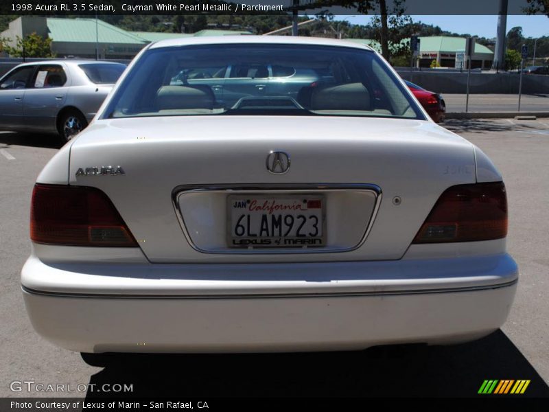 Cayman White Pearl Metallic / Parchment 1998 Acura RL 3.5 Sedan